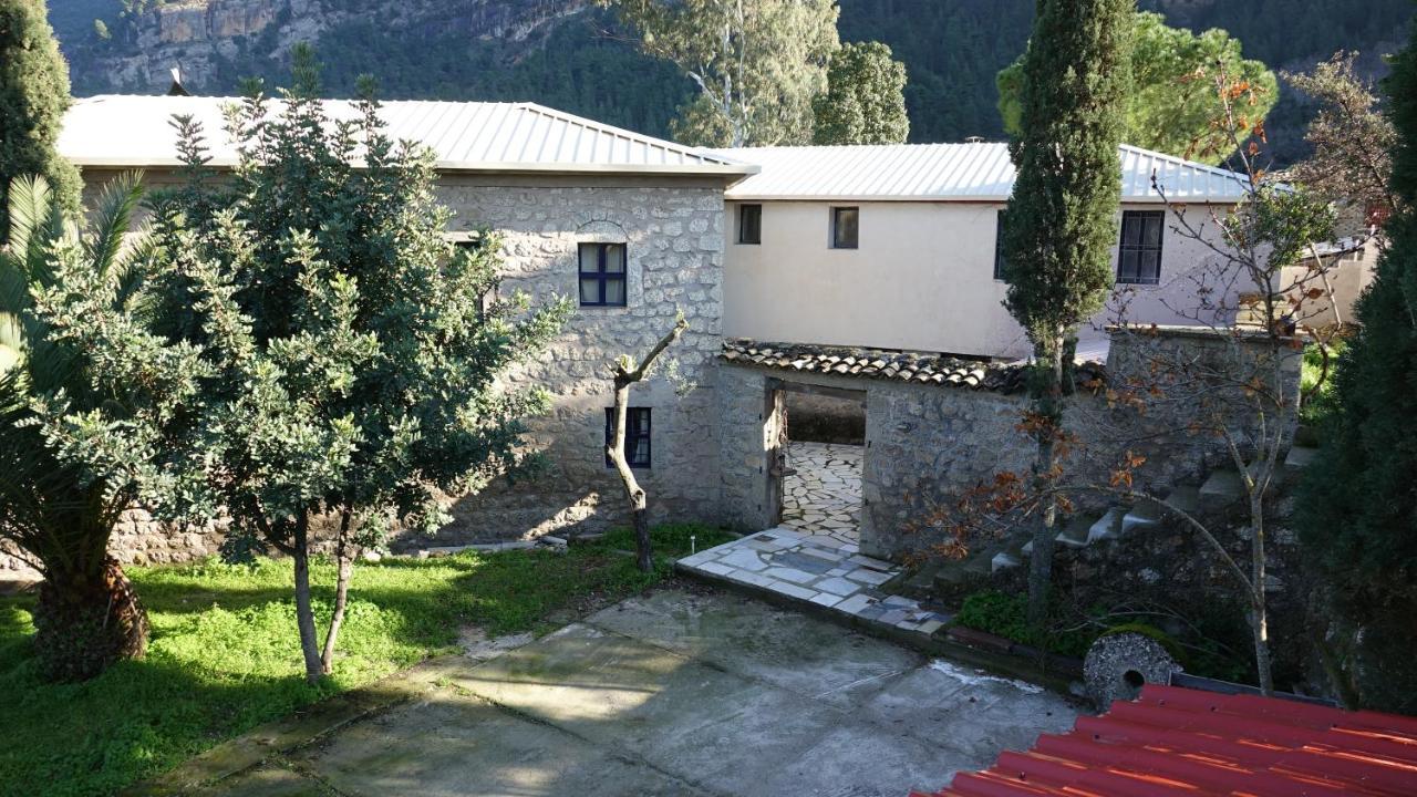 הוילה Aegae The Old Olive Mill House מראה חיצוני תמונה